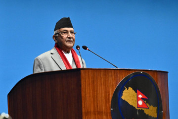 सरकार बन्न नपाउँदै भत्काउने षड्यन्त्रमा नलागौँः केपी ओली
